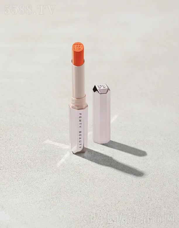 Fenty Beauty�z�qС�����F�־Æ���ڼt���ϻ�Ů���٣���������wɫ������