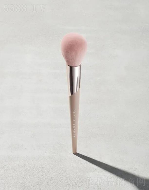 Fenty Beauty���y�۷�ˢ170 ��ܛ�������w�Sˢë�o�p�N��